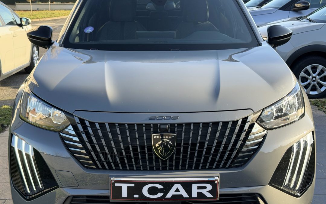 PEUGEOT 2008 ALLURE 100 CH ESSENCE MODÈLE 2024 / 22400 KM