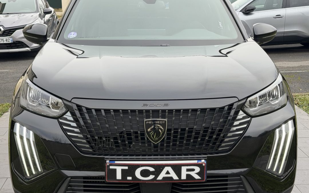 PEUGEOT 2008 ALLURE 100 CH ESSENCE /MODÈLE 2024 /51220 KM
