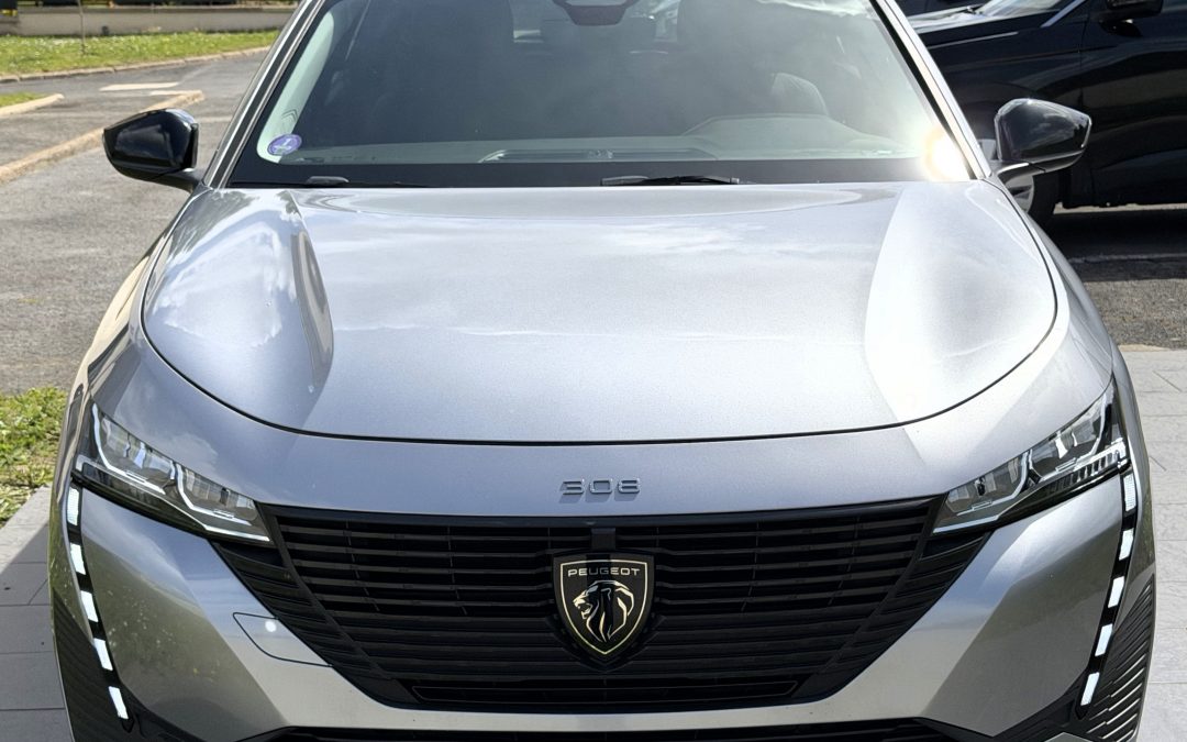 PEUGEOT 308 ACTIVE PACK 130 CH ESSENCE /AUTOMATIQUE EAT8 AN 2023 /68670 KM